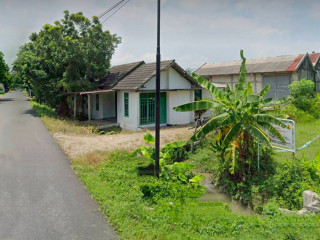 DIJUAL CEPAT TANAH + RUMAH + GUDANG Sukosewu Bojonegoro