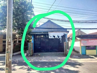Disewakan Toko Bekas Salon Lokasi Strategis! di Surabaya Barat